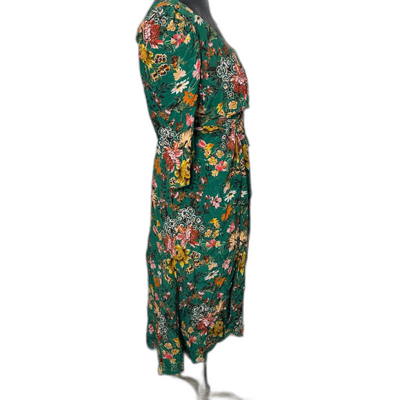 Amour Vert 100% Silk Green Floral Wrap Midi Dress Size M Made in USA Boho Chic - Picture 7 of 11